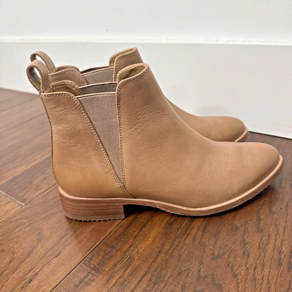 Nisolo Eva Everyday Leather Chelsea Boot Pull On Almond Tan Luxury Women's 7.5